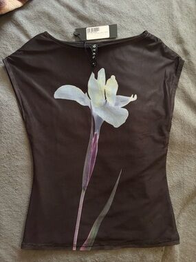 Princess Polly- Motel Black Top w/ Floral Print